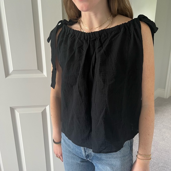 Black tank top with ties - Picture 2 of 3